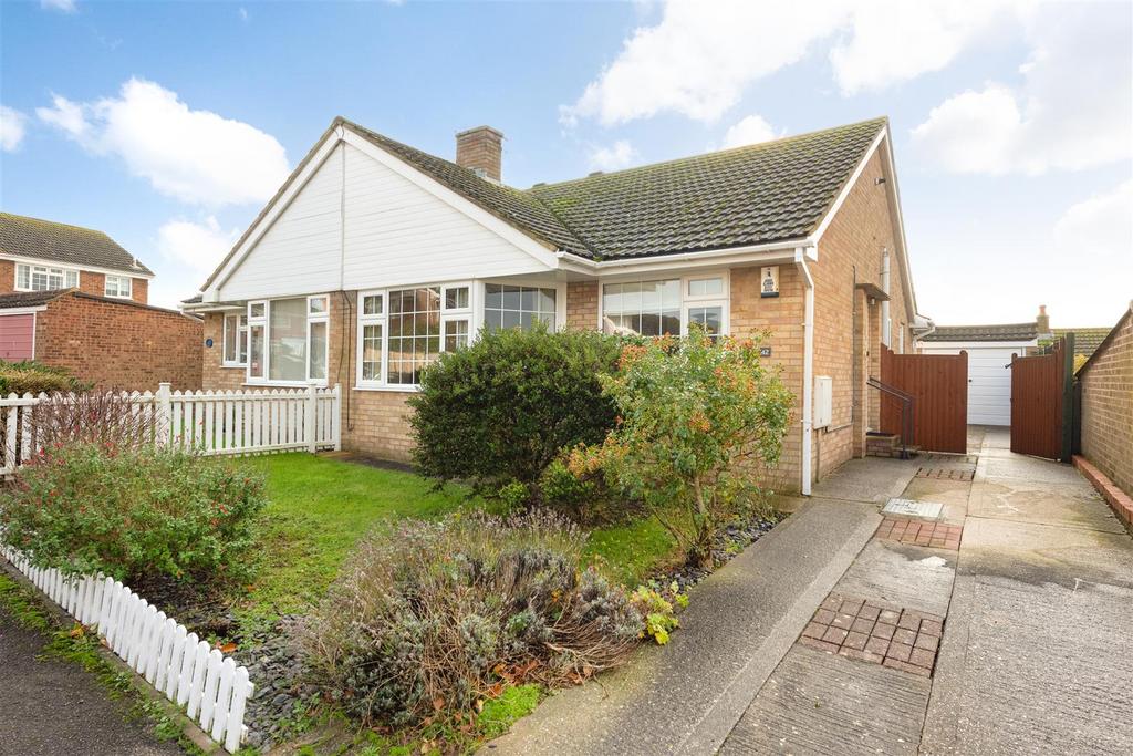 Shamrock Avenue, Whitstable 2 bed semidetached bungalow £375,000