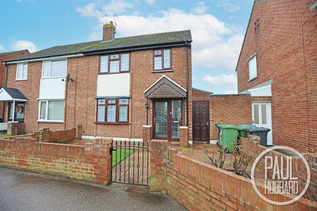 Newark Road, Kirkley, NR33 3 bed semidetached house for sale £240,000