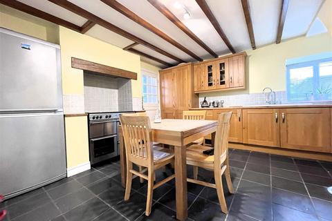 2 bedroom detached house for sale, Main Street, Scarborough