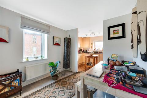 2 bedroom apartment for sale - Morewood Close, Sevenoaks