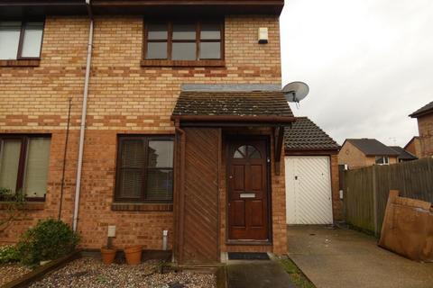 2 bedroom semi-detached house to rent - http://example.com