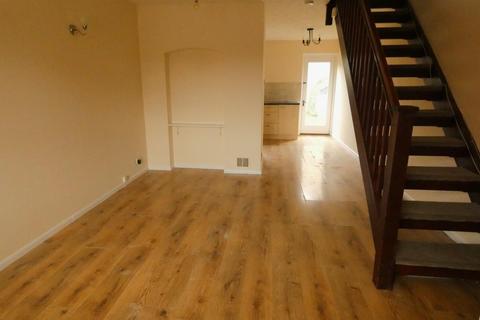 2 bedroom semi-detached house to rent - http://example.com