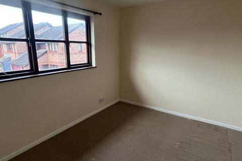 2 bedroom semi-detached house to rent - http://example.com