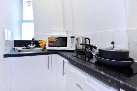 Studio to rent - Hill Street, Mayfair W1J