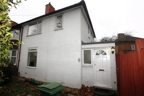 3 bedroom end of terrace house for sale, Bishopsford Road, Morden