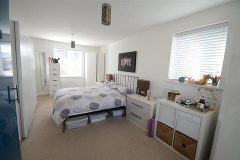 5 bedroom detached house for sale, Cuckoo Walk, Trowbridge BA14