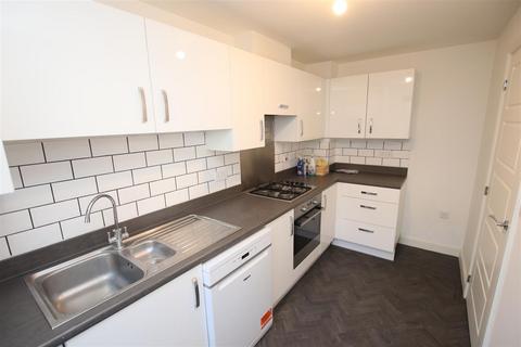 27 Shackleton Drive, Dartford, DA1 5UH
