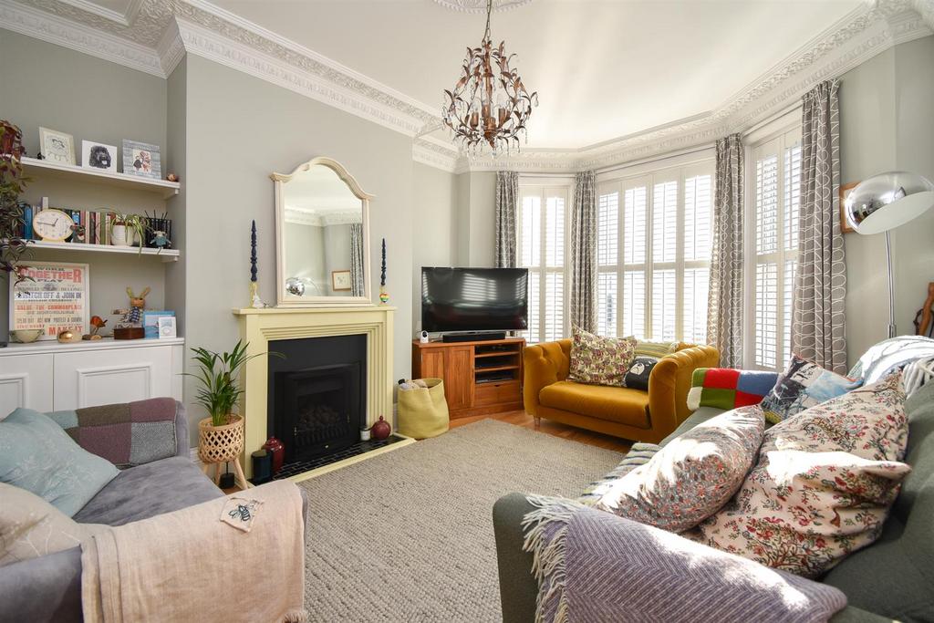 Elphinstone Road, Hastings 5 bed end of terrace house for sale £425,000