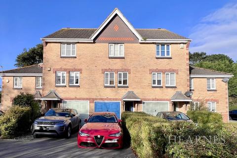 3 bedroom townhouse for sale, Autumn Road, Bournemouth, BH11