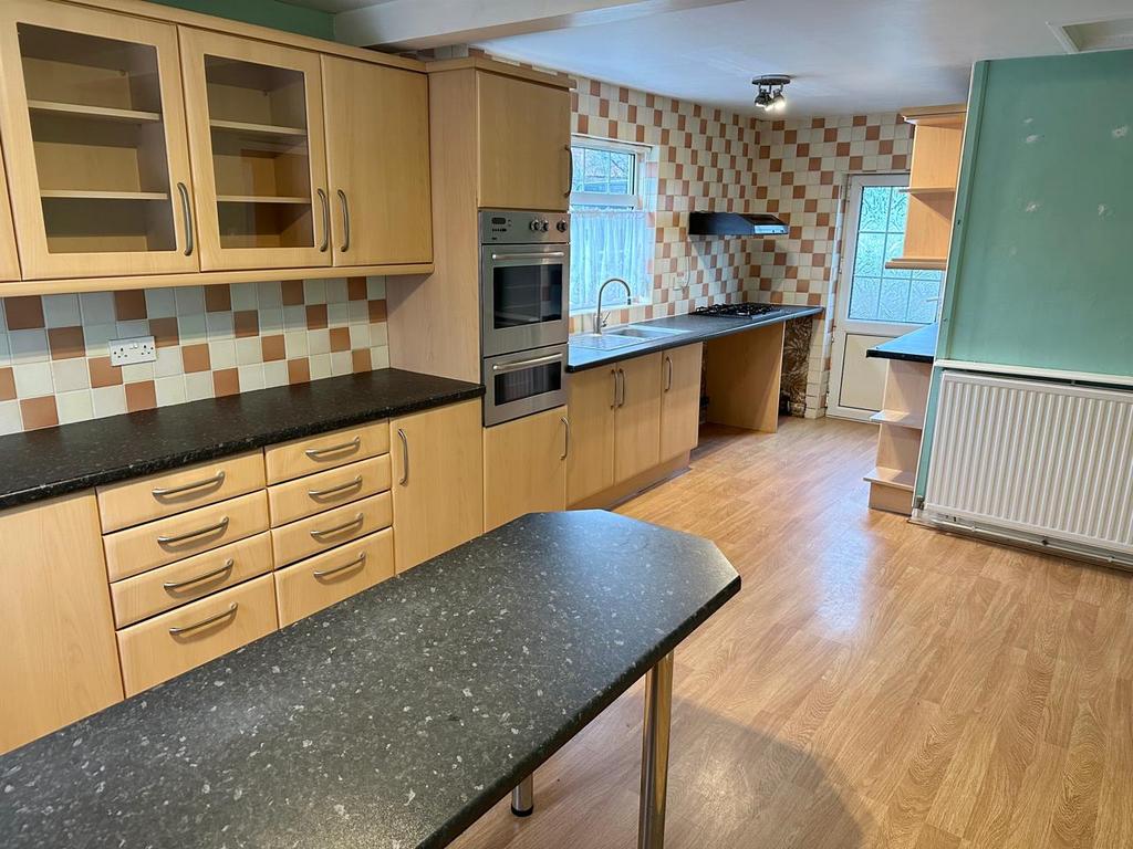 Milton Avenue, Malton 3 bed semidetached house for sale £200,000