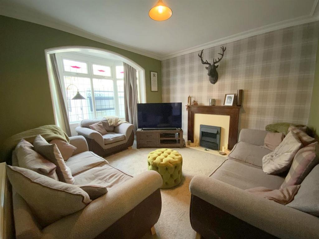 Queens Parade, Cleethorpes 3 bed semidetached house for sale £235,000