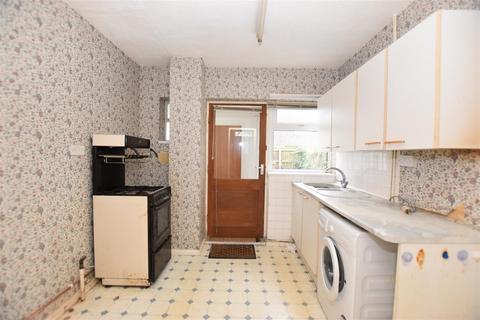 2 bedroom end of terrace house for sale, St. Marys Avenue, Hull