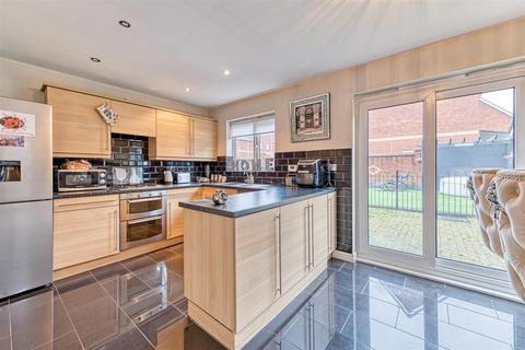 16 Baltimore Gardens, Great Sankey, Warrington, WA5 8GH