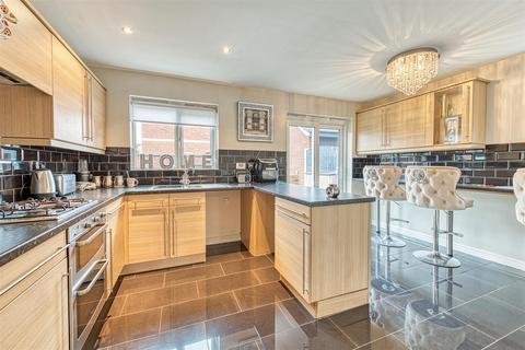 16 Baltimore Gardens, Great Sankey, Warrington, WA5 8GH