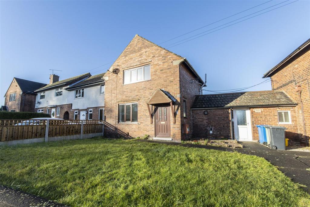 Pine Street, Hollingwood, Chesterfield 2 bed terraced house for sale