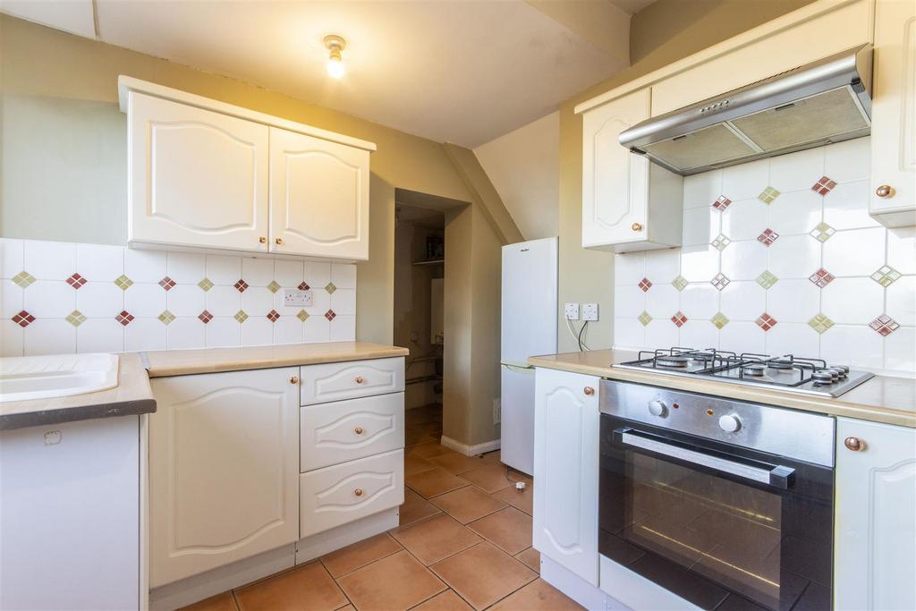 Pine Street, Hollingwood, Chesterfield 2 bed terraced house for sale