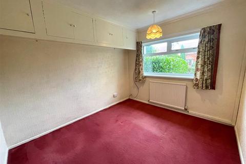 121 Bradwall Road, Sandbach, CW11 1AW