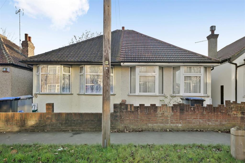 Rugby Avenue, Wembley 3 bed semidetached bungalow for sale £495,000