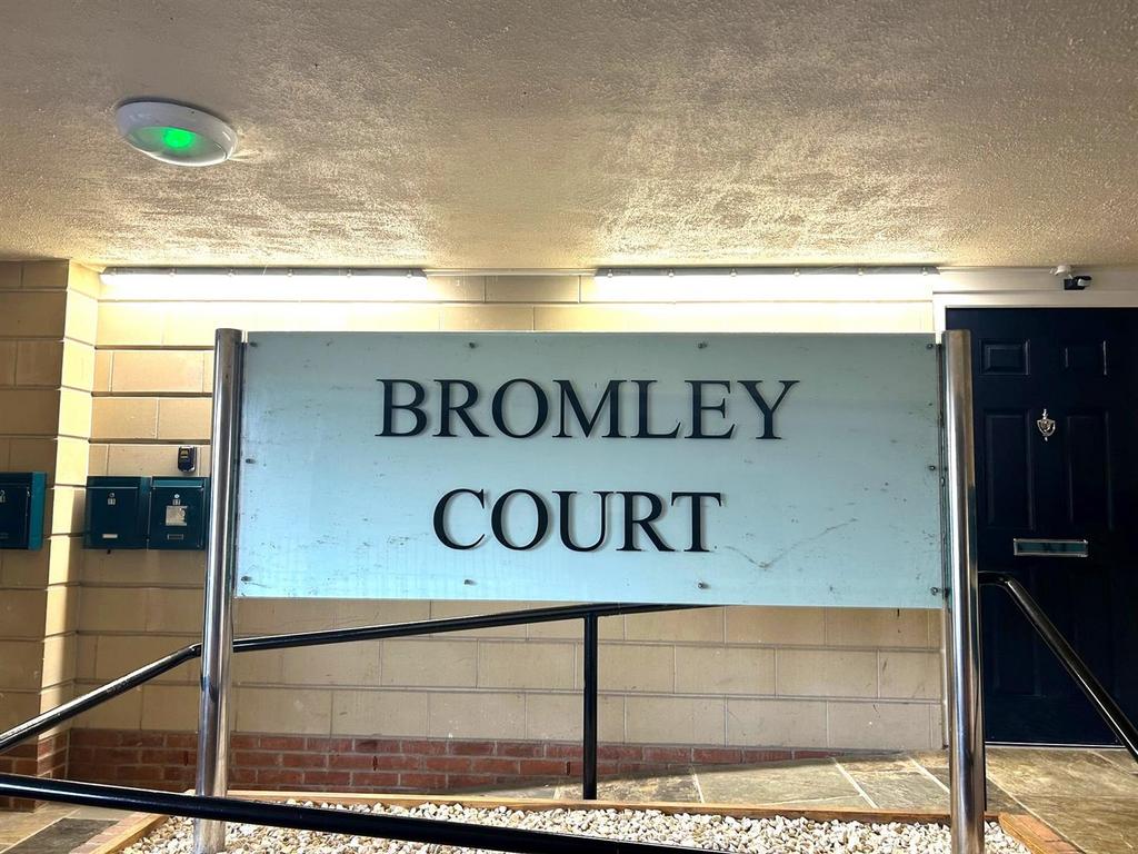 Bromley COurt sign.jpg