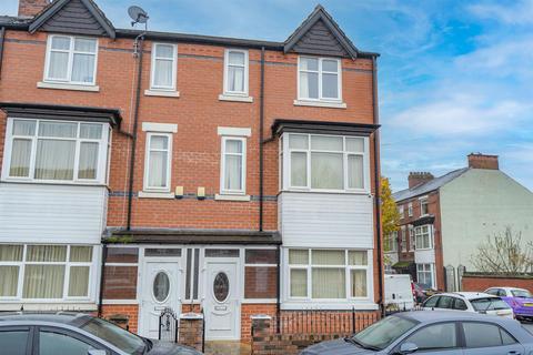 5 bedroom end of terrace house for sale, Clarendon Road, Whalley Range