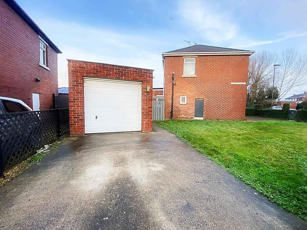 Garage &amp; Parking