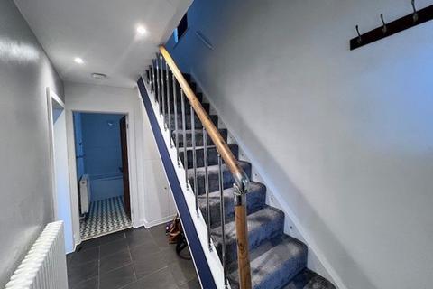 3 bedroom semi-detached house to rent - Mayfield Grove, Long Eaton, NG10 2AY