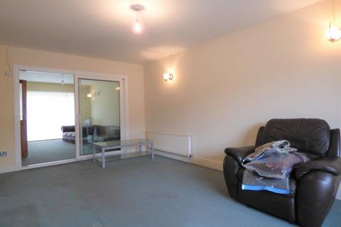 5 bedroom detached house to rent - Bramcote Lane, Wollaton, Nottingham, NG8 2QL