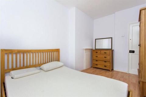 2 bedroom apartment to rent, E5