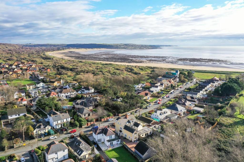 Beach Road, Newton, Porthcawl, Bridgend County Borough, CF36 5NH 5 bed