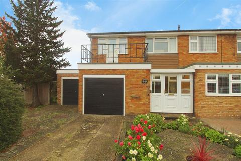3 bedroom end of terrace house for sale - Warner Close, Cippenham