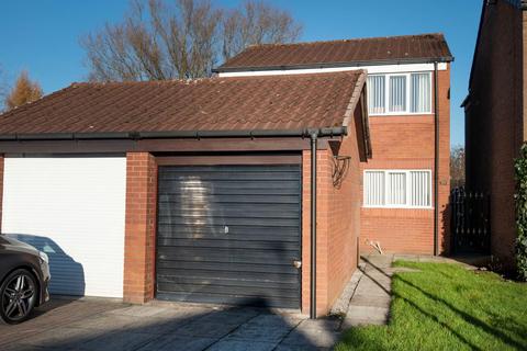 3 bedroom detached house for sale, Greenways, Leigh