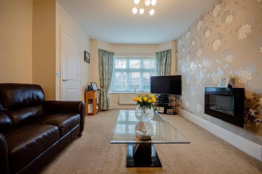 Douglas Close, Hartford, Northwich, CW8 3 bed detached house for sale