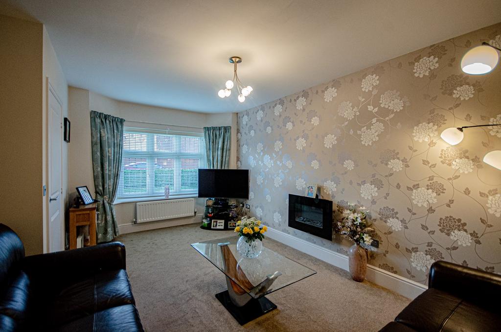 Douglas Close, Hartford, Northwich, CW8 3 bed detached house for sale