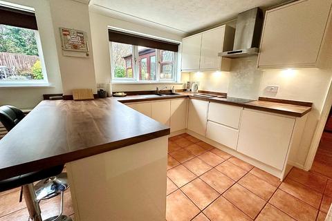 9 Bakewell Close, Northampton, NN4 9YY