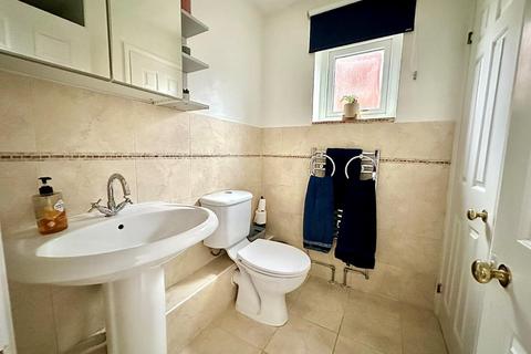9 Bakewell Close, Northampton, NN4 9YY