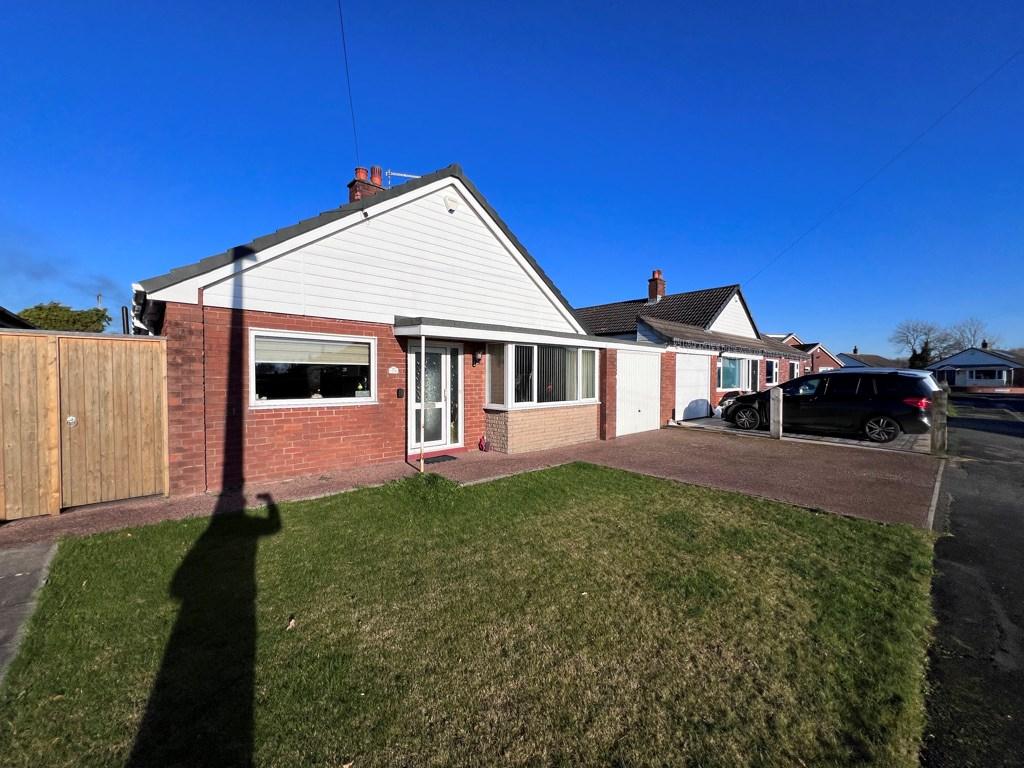 Greengate, Hutton, Preston, PR4 3 bed detached bungalow for sale £290,000