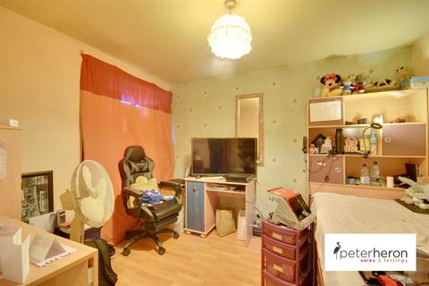 24 Marlow Drive, Sunderland, SR3 2RW