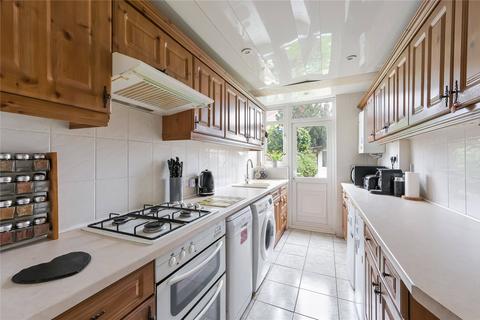 76 Oxford Close, Mitcham, CR4 1DZ