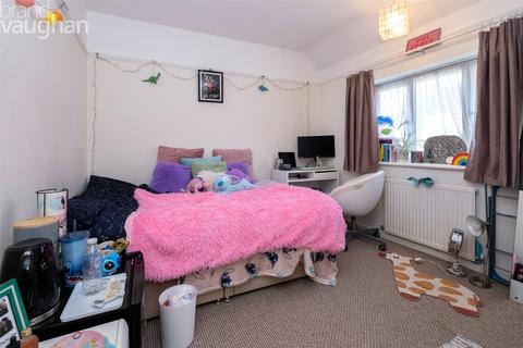 4 bedroom terraced house to rent, Waverley Crescent, Brighton BN1