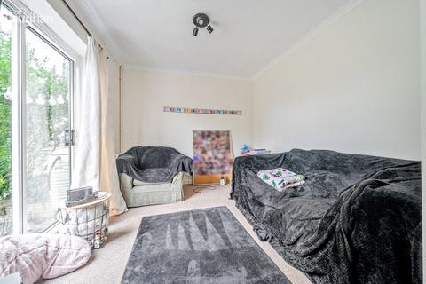 4 bedroom terraced house to rent, Waverley Crescent, Brighton BN1