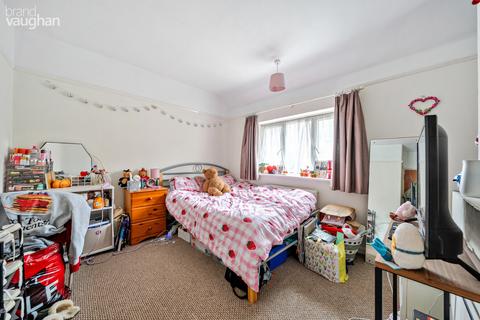 4 bedroom terraced house to rent, Waverley Crescent, Brighton BN1