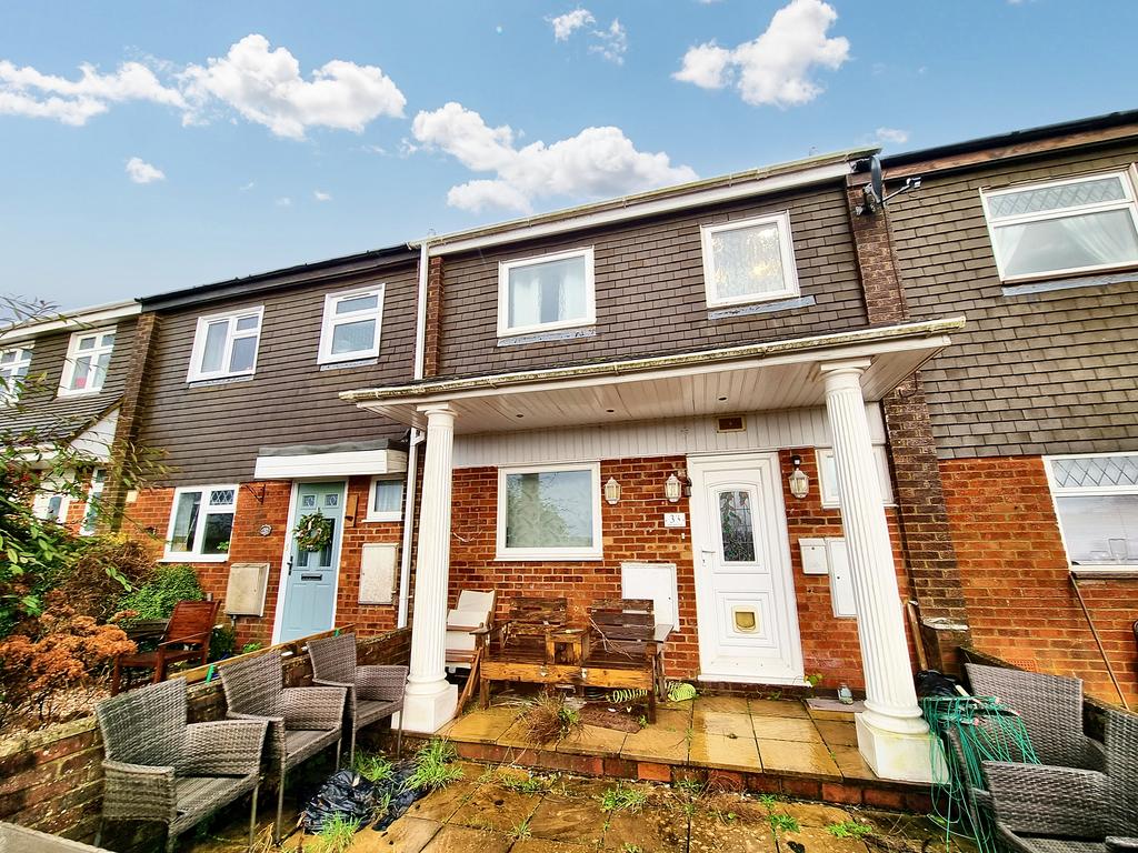 Rannoch Walk, Hemel Hempstead HP2 3 bed terraced house for sale £365,000