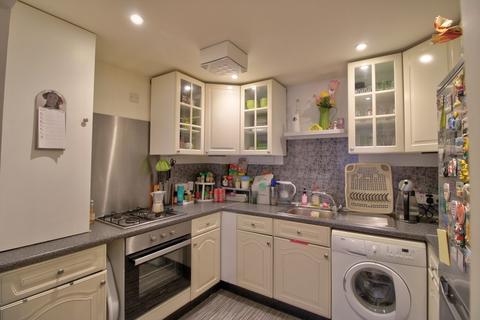 Flat 13, Gibson Court Bishopsfield, Harlow, CM18 6FF