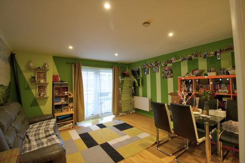 Flat 13, Gibson Court Bishopsfield, Harlow, CM18 6FF