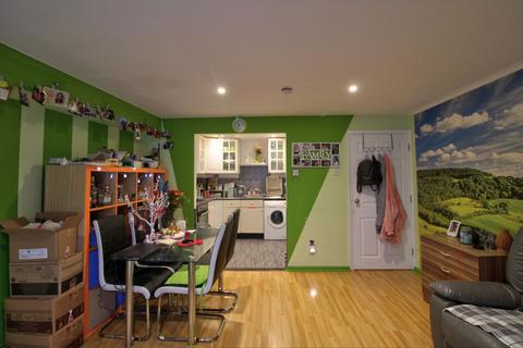 Flat 13, Gibson Court Bishopsfield, Harlow, CM18 6FF