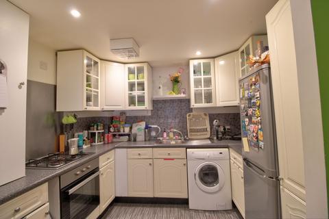 Flat 13, Gibson Court Bishopsfield, Harlow, CM18 6FF