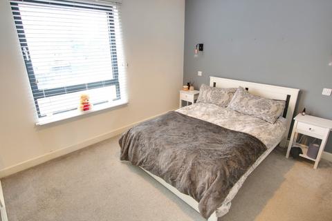 2 bedroom apartment for sale, 1 Royal Crescent Road, Ocean Village, Southampton