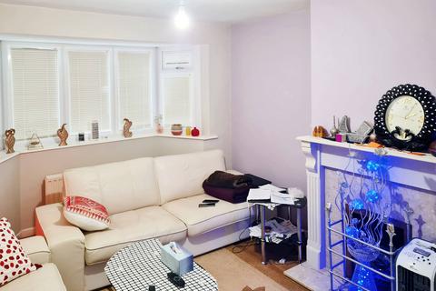 3 bedroom semi-detached house to rent - Tyndale Crescent, Birmingham B43