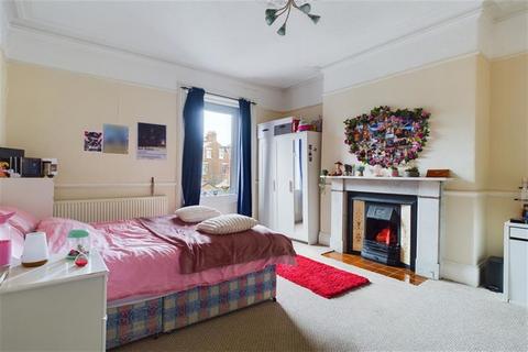 3 bedroom maisonette to rent, Jesmond, Newcastle Upon Tyne