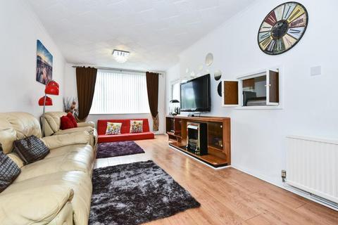 7 Lydsey Close, Slough, SL2 2BL